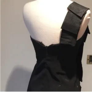 Jessica McClintock Black One-Shoulder Cocktail Dress with Stud Embellishment thumbnail 4