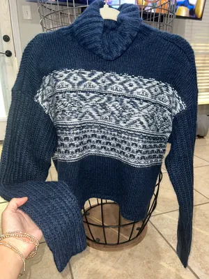 American Eagle Sweater thumbnail 1