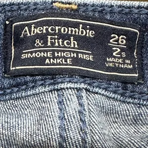 Abercrombie & Fitch Simone‎ High Rise Ankle Denim Jeans Embroidered Floral 26/2 thumbnail 7