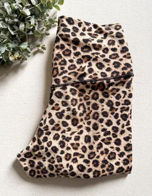 ColorfulKoala Leopard Print Brown and Tan High Rise Leggings Size S thumbnail 1
