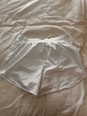 White Nike shorts thumbnail 3