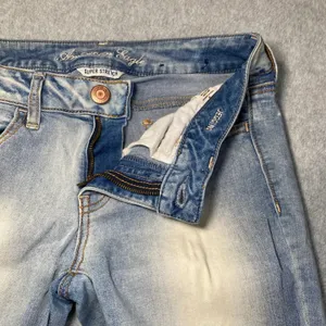 American Eagle Jegging Jeans‎ Women's Sz 8 Light Super Stretch Distressed Denim thumbnail 4