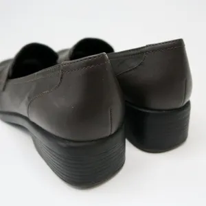 Vintage Y2K Classic Elements Brown Leather Penny Loafers thumbnail 6