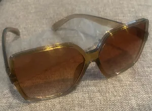 New Without Tsg Fashion Sunglasses.. thumbnail 1