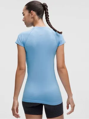 Lululemon Swiftly Tech Short-Sleeve Shirt 2.0 Hip Length Size 4 Aero Blue Yoga thumbnail 2