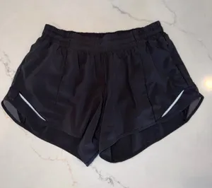 Black Lululemon Hotty Hot 2.5" Shorts thumbnail 1