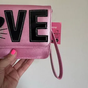Hello Kitty 2012 Metallic Pink Rhinestone Clutch NEW thumbnail 6