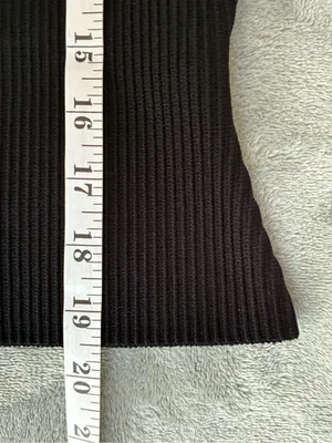 Aritzia Babaton sculpt Black Ribbed V-Neck Tank Top minimalist streetwear L thumbnail 8