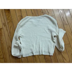 Brandy Melville Ribbed Cut Out Neck Crop Sweater Cream Size 4 Preppy Classic thumbnail 5