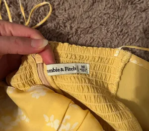 ‼️Abercrombie Tie-Strap Ruched Midi Dress‼️ thumbnail 4
