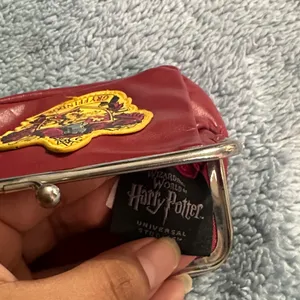 Wizarding World of Harry Potter Universal Studios Gryffindor Coin Purse 💕3x15$ thumbnail 5