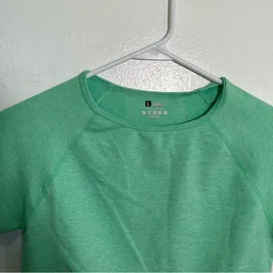 Women's Size Large Crew Neck Yoga Cropped Top Mint Green Short‎ Sleeve Stretchy thumbnail 3