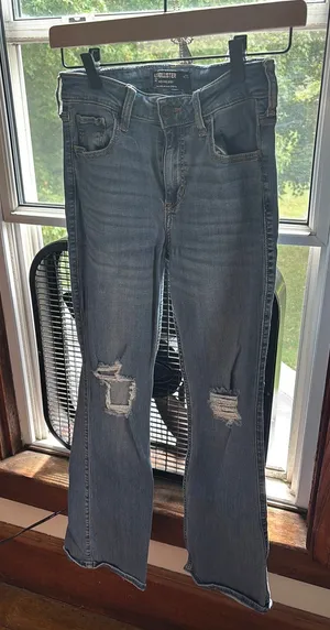 Hollister Jeans mid ride boot thumbnail 1