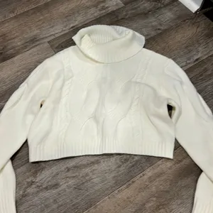 Cider small cropped sweater‎ thumbnail 2