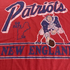 New England Patriots Racer Red T-Shirt Women's Medium Sportswear Fan Football thumbnail 2