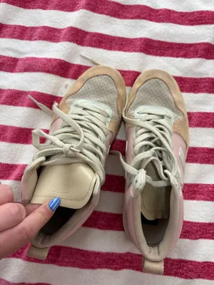 VEJA Sneakers thumbnail 4