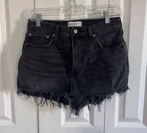 Abercrombie & Fitch Mom Short High Rise Black Size 8 thumbnail 1