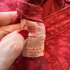 Anthropologie‎ Pilcro Denim High Rise Legging Sz 30 Red Floral Holiday Night Out thumbnail 11