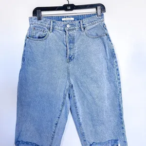 Pacsun Women's 100% Cotton High Rise Straight Mom Jeans in Light Wash‎ size 28 thumbnail 2