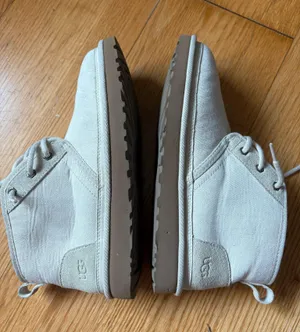 UGG Boots Women’s White thumbnail 5