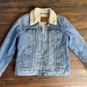 Levi's Premium Ex-Boyfriend Sherpa Lined Trucker Denim Jacket - Sz Med 🧡🎀 thumbnail 4