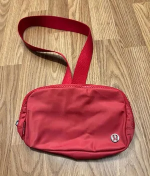 Lululemon Belt Bag thumbnail 1