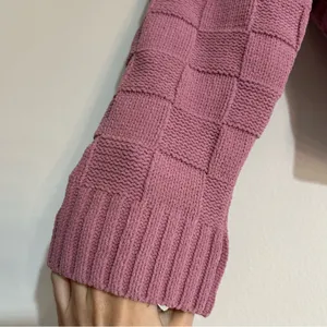 Abercrombie & Fitch Checkered Crewneck Pullover Sweater Pink Size Small thumbnail 2