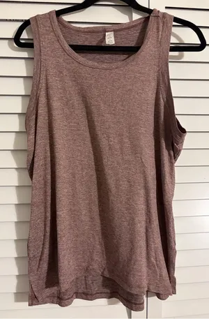 Balance Collection Sleeveless Tank Top thumbnail 1