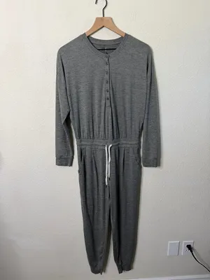 NEW Vuori Womens Jumpsuit Lux‎ Henley Heather Gray Size S thumbnail 4