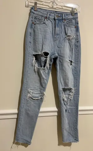 American Eagle Mom Jeans thumbnail 1