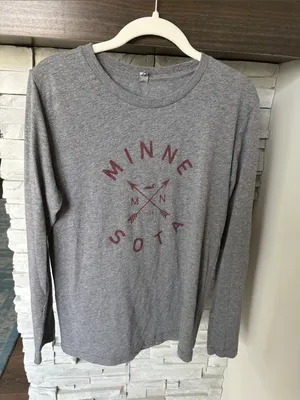 Gray 'Minnesota' Long Sleeve Graphic Tee Size M thumbnail 1
