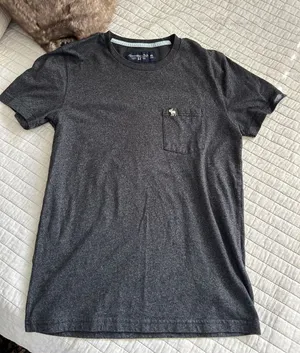Abercrombie grey cotton one pocket tee shirt XS thumbnail 1