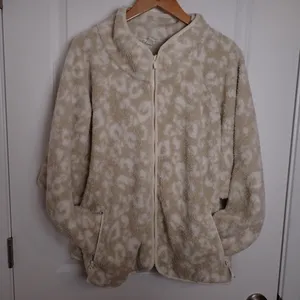 All in Motion Women's Sherpa Cropped Jacket - Beige and white leopard size XXL thumbnail 2