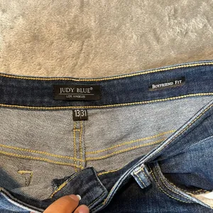 Judy Blue High Waisted Boyfriend Fit Distressed Denim Blue Jeans Women's‎ thumbnail 8
