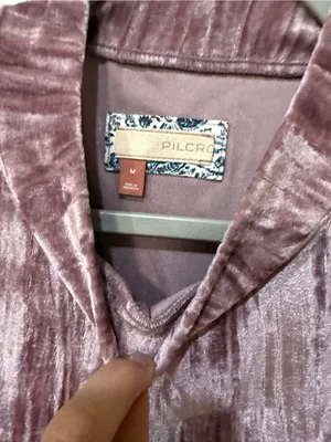 PILCRO ANTHROPOLOGIE Pink Crushed Velvet Mock Neck Top Shirt Blouse Size Med EUC thumbnail 3