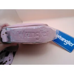 Wrangler Pink Cow Print Crossbody Camera Bag Western Montana West‎ Guitar Strap thumbnail 5