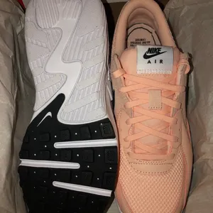 🆕 Nike Air Max Sneakers - Pink thumbnail 3
