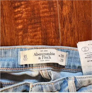 Abercrombie Jeans Skinny Distressed thumbnail 2