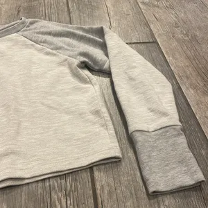 Beyond Yoga, Heather Gray cropped crewneck thumbnail 3