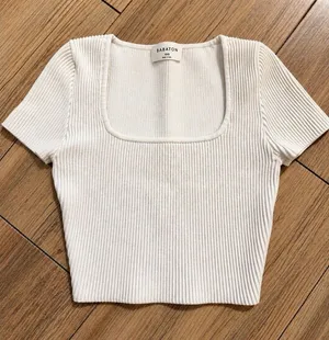 Babaton Aritzia Sculpt Knit Square Neck Ribbed Crop Top White 2XS XXS thumbnail 1