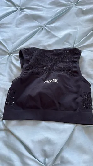 Gymshark Top Crop thumbnail 2