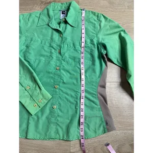 The North Face green button up roll tab sleeve sun protection vented hiking sz M thumbnail 9