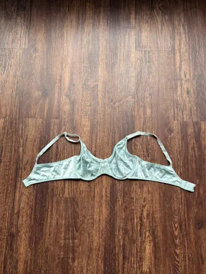Vintage Women’s Maidenform Lace Sheer Floral Bra - Size 36B thumbnail 5