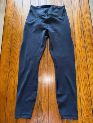 Lululemon Instill High Rise 25” Black Size 6 NWOT thumbnail 3
