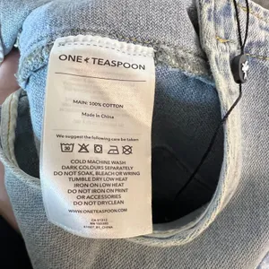 One Teaspoon Distressed‎ Denim Shortalls Light Wash Blue Size M Distressed Hem thumbnail 8
