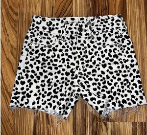 American Eagle Junior‎ Jean Denim Shorts Cow spotted sz 00 thumbnail 1