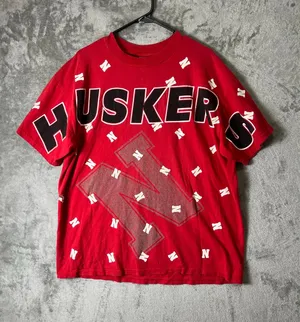Vintage‎ Nebraska Huskers All Over Print Graphic T Shirt USA Made Red XL NCAA thumbnail 1
