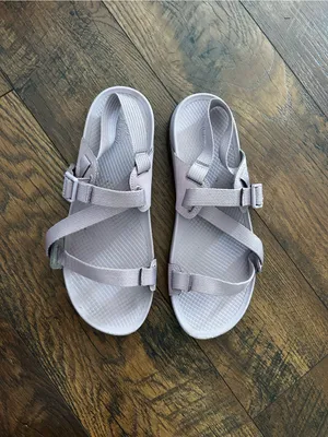 Chacos Women's Lowdown Sandal in purple thumbnail 2