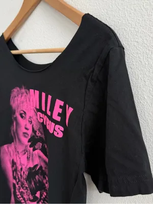 Miley Cyrus off thumbnail 5