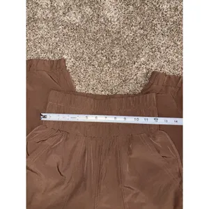 New In Women's Brown Pleated Jogger Pants S Elastic Waist Pockets Tapered thumbnail 4